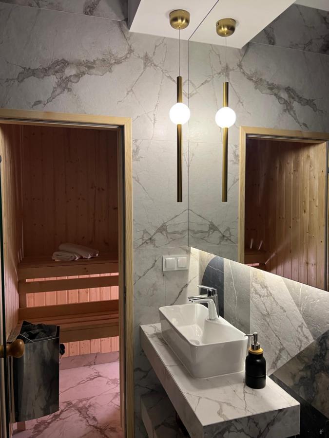 Family Sauna Teznia Apartment: Lakeside Retreat with Private Wellness Kielce Exterior photo