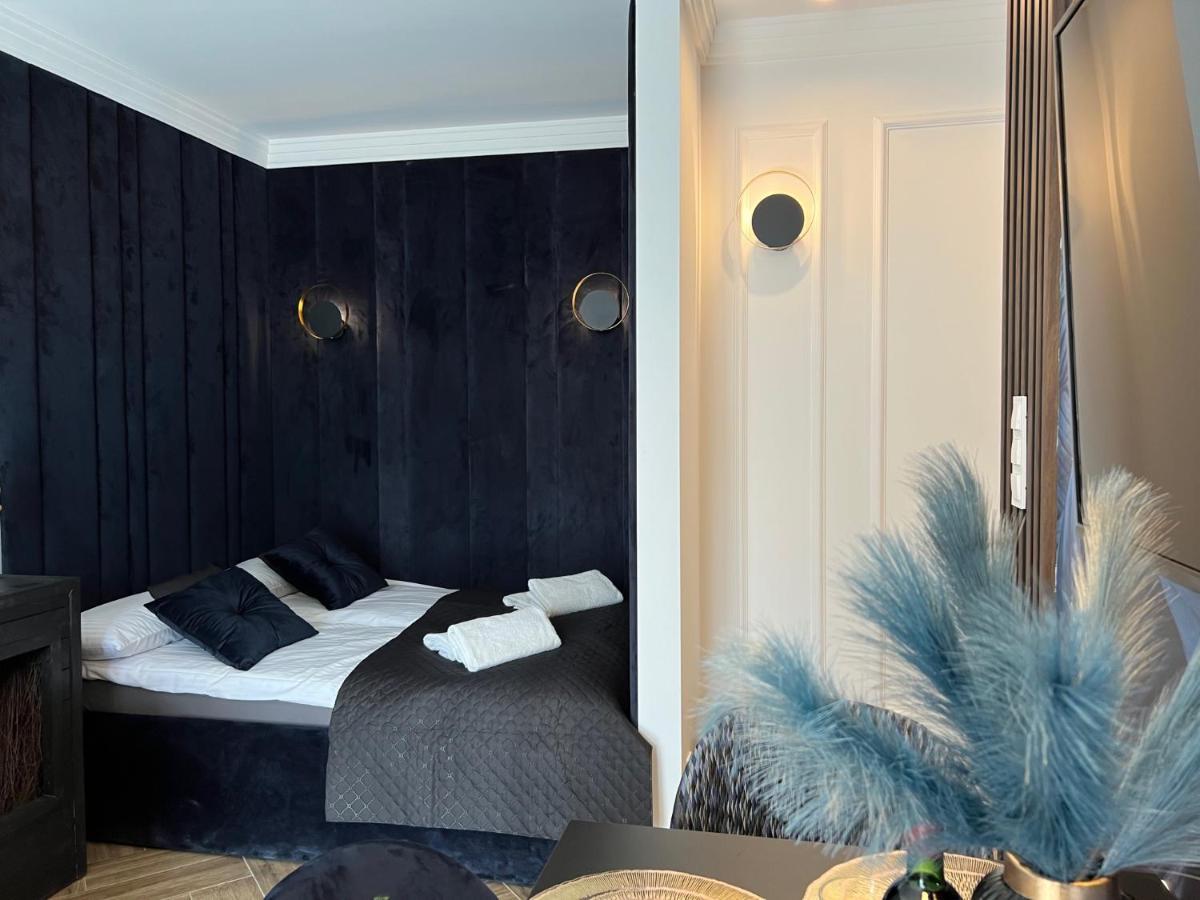 Family Sauna Teznia Apartment: Lakeside Retreat with Private Wellness Kielce Exterior photo