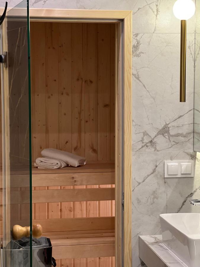 Family Sauna Teznia Apartment: Lakeside Retreat with Private Wellness Kielce Exterior photo