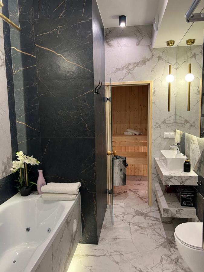 Family Sauna Teznia Apartment: Lakeside Retreat with Private Wellness Kielce Exterior photo