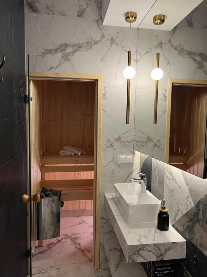Family Sauna Teznia Apartment: Lakeside Retreat with Private Wellness Kielce Exterior photo